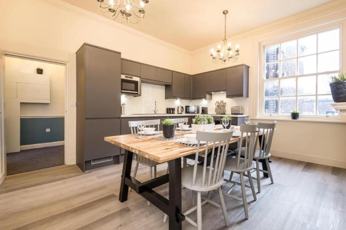 71 Townhouse By Elite Villa Liverpool Eksteriør bilde